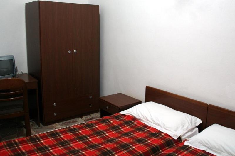 Family Inn Pero Habitación foto