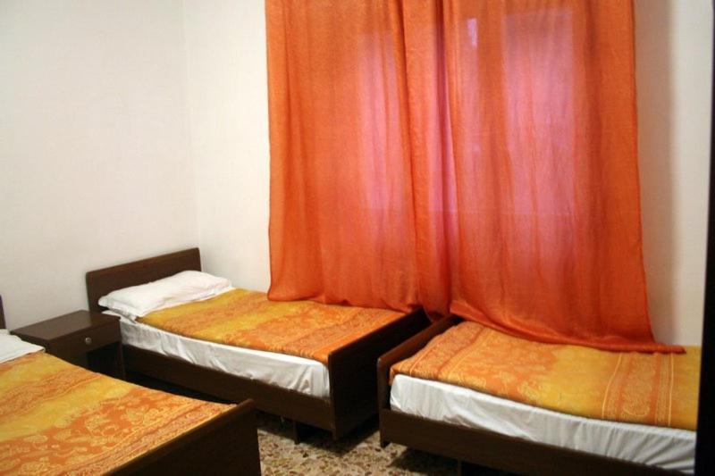 Family Inn Pero Habitación foto